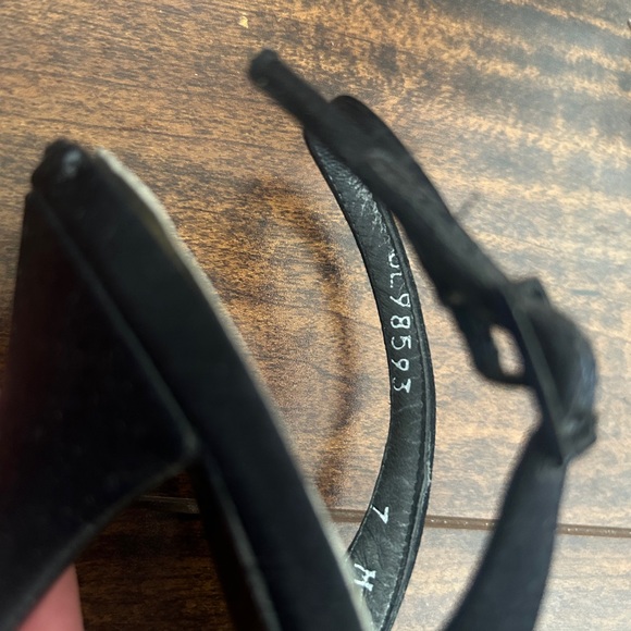 Stuart Weitzman Sling-Back Heel - Picture 4 of 4